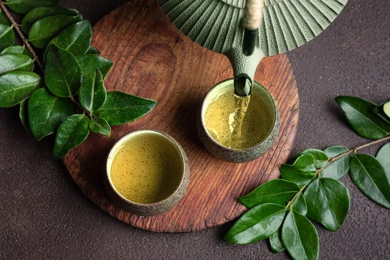 ماذا يحدث للجهاز الهضمي عند شرب الشاي الأخضر بانتظام