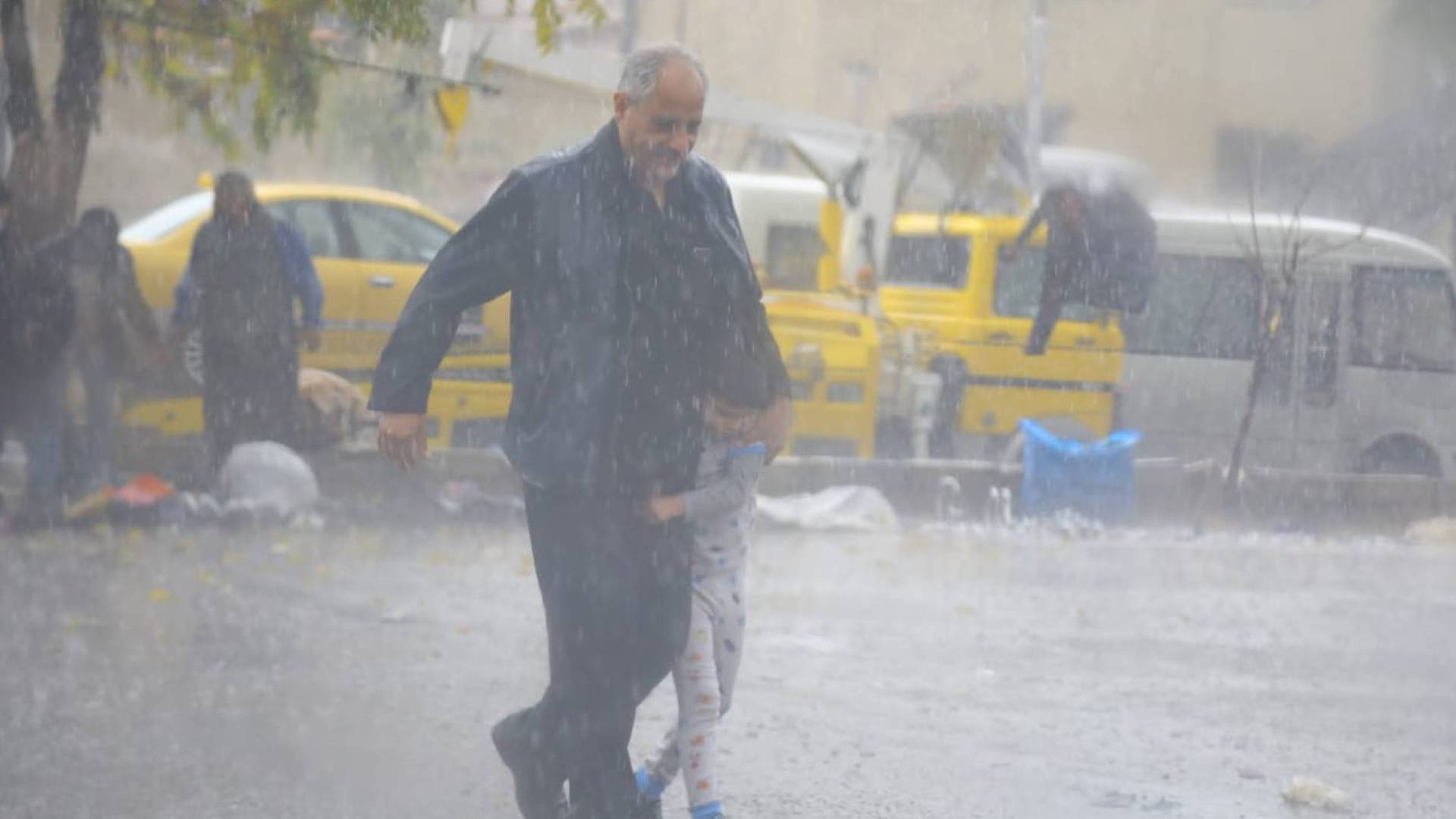 الأمن العام يحذر من السيول ويدعو للحذر مع حالة عدم الاستقرار الجوي
