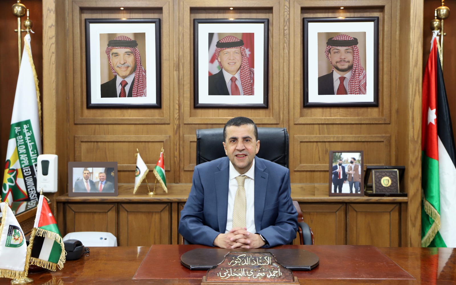 البلقاء التطبيقية تفتتح مكتب تصديق الشهادات في كلية العقبة الجامعية