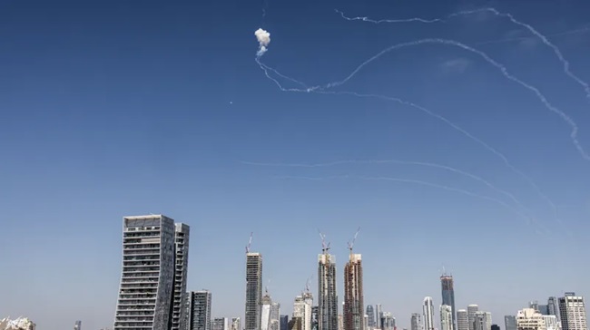 إسرائيل: نواصل ضرب البنية العسكرية في إيران