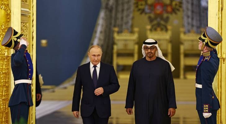 بوتين وبن زايد يبحثان تعزيز التعاون الثنائي