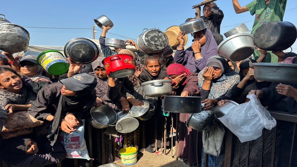 الأغذية العالمي يحذر من أزمة جوع عالمية