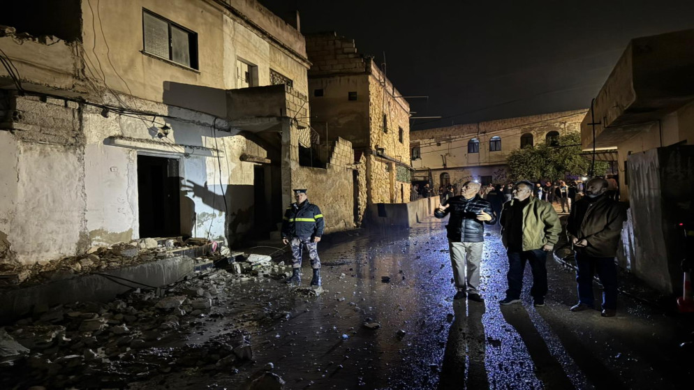 هدم أجزاء من منزل آيل للسقوط في الأغوار 