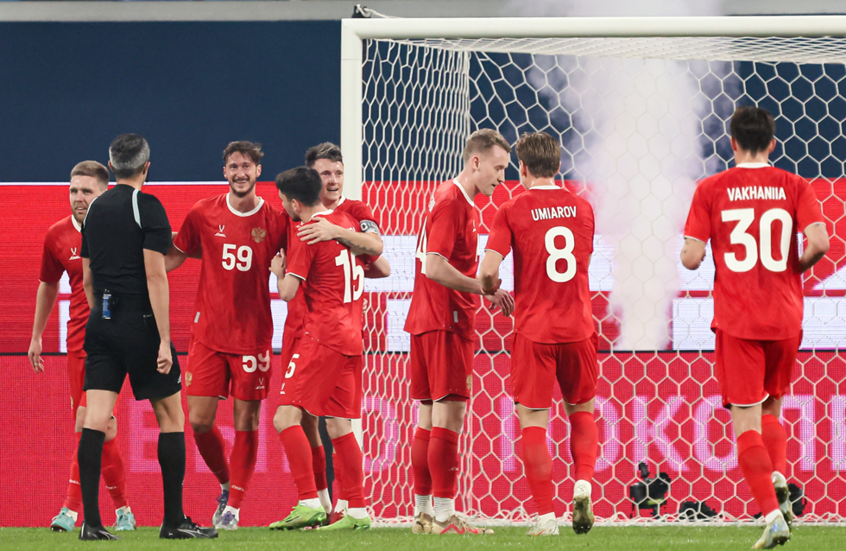 منتخب روسيا يتعادل مع بيرو في مباراة ودية