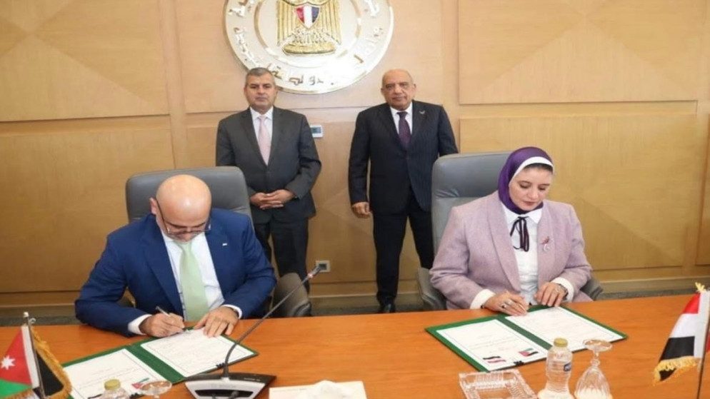 تجديد اتفاقية تبادل الطاقة الكهربائية بين الأردن ومصر