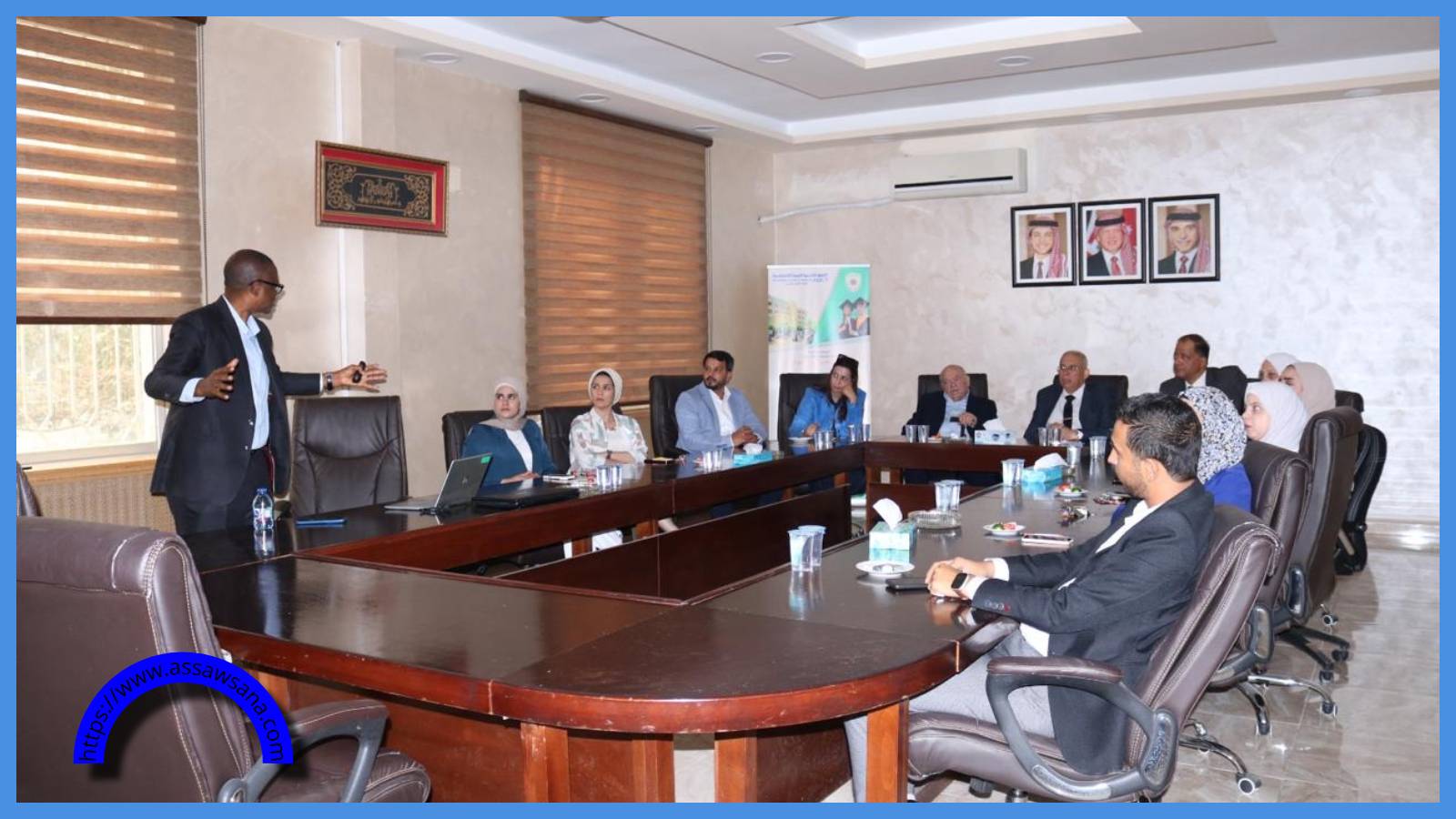 البروفيسور ويلسون يحاضر بالكلية الجامعية العربية للتكنولوجيا