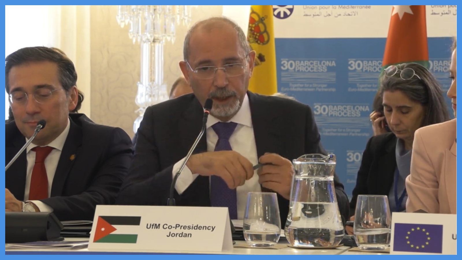 من برشلونة ..  الصفدي يسلط الضوء على معاناة الفلسطينيين