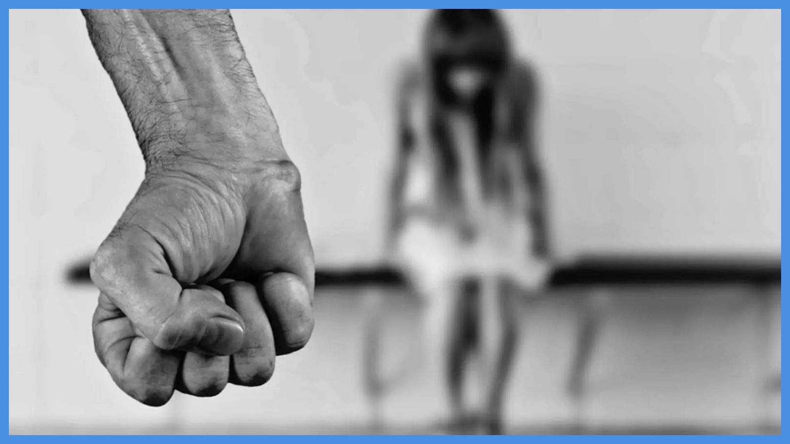 استدرجتها صديقتها وسلمتها لـ11 شابًا ..  تفاصيل فاجعة هزّت شارعًا عربيًا