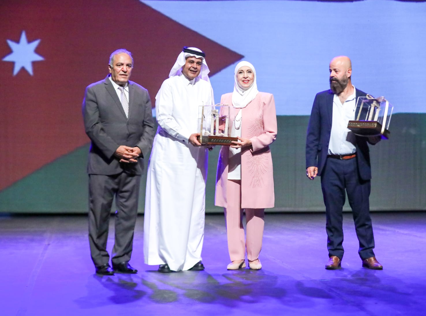 مسرحية المدعو صدفة تحصد جوائز مهرجان المونودراما المسرحي الرابع