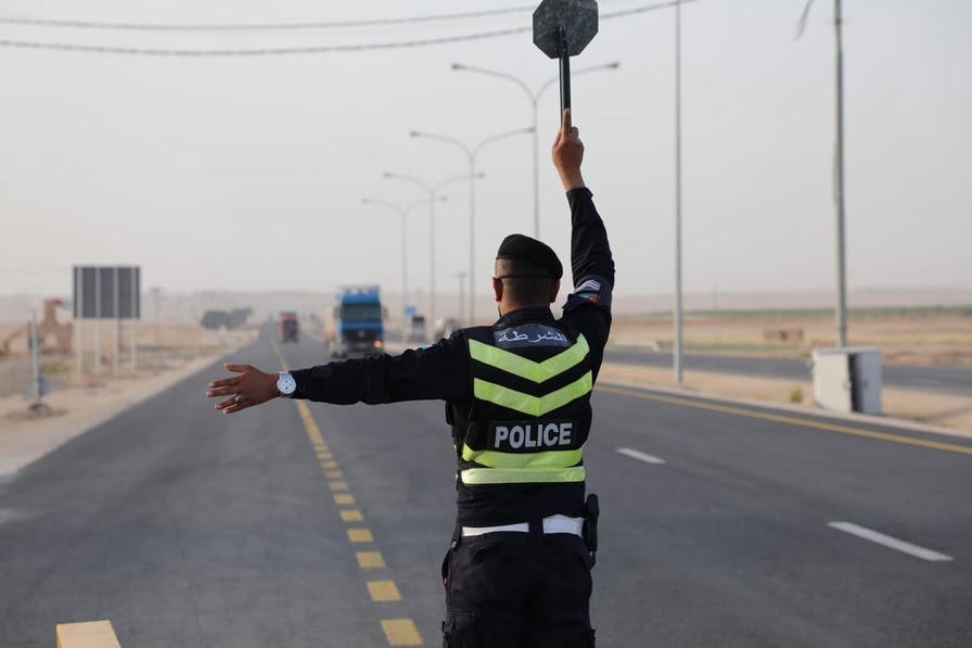 الحكومة تقر مشروع قانون معدل لقانون السير