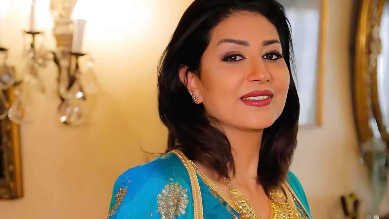 وفاء عامر تكشف حقيقة هروبها للخارج