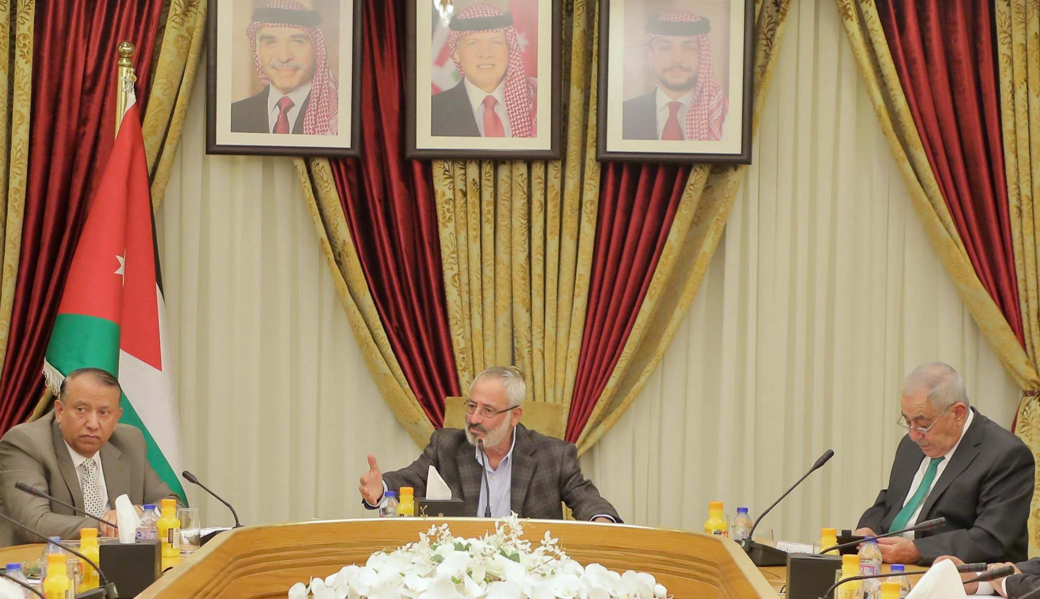 خدمات الأعيان تلتقي أصحاب شركات التطبيقات الذكية