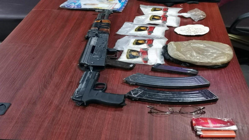 الجيش يحبط محاولتي تسلل وتهريب مواد مخدرة وأسلحة