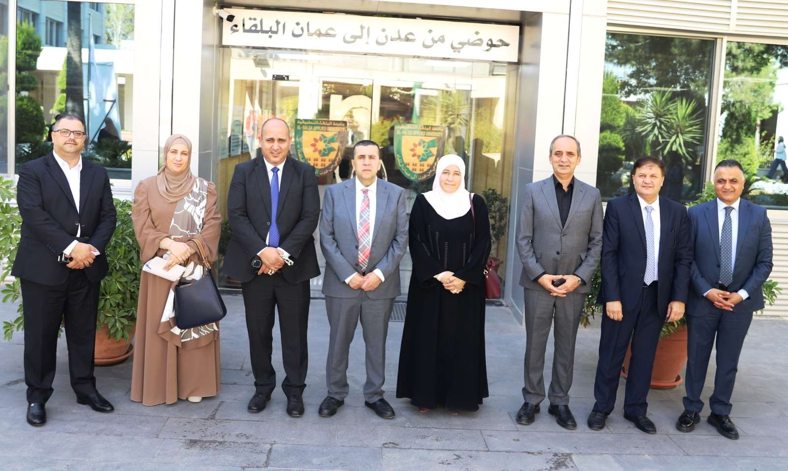 البلقاء التطبيقية تبحث حلولًا عاجلة لمشكلة نقل الطلبة