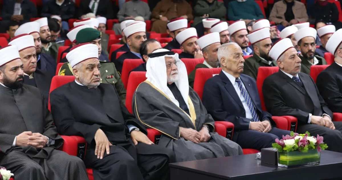 مندوبا عن الملك ..  الأمير علي بن نايف يرعى المجلس العلمي الهاشمي الـ122