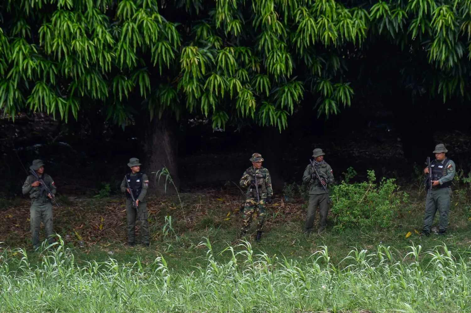 الجيش الفنزويلي يستعد لحرب عصابات إذا تعرض لهجوم أميركي