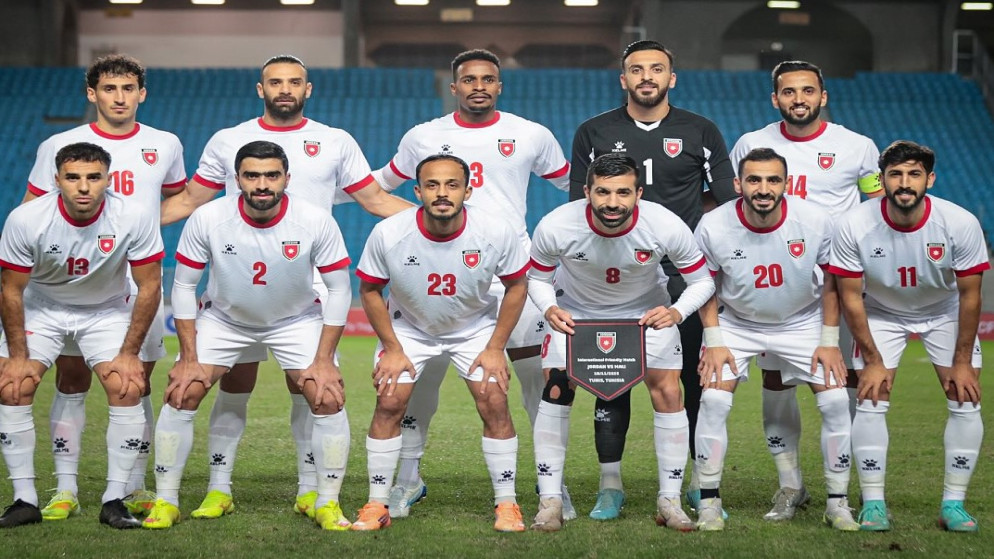 المنتخب الوطني لكرة القدم يصل قطر للمشاركة بكأس العرب