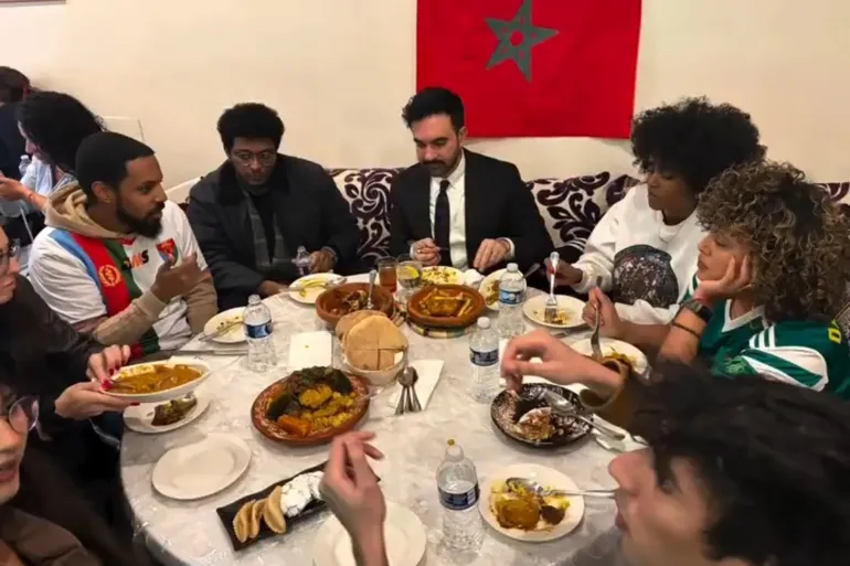  ممداني يشجّع أسود الأطلس وسط الجالية المغربية