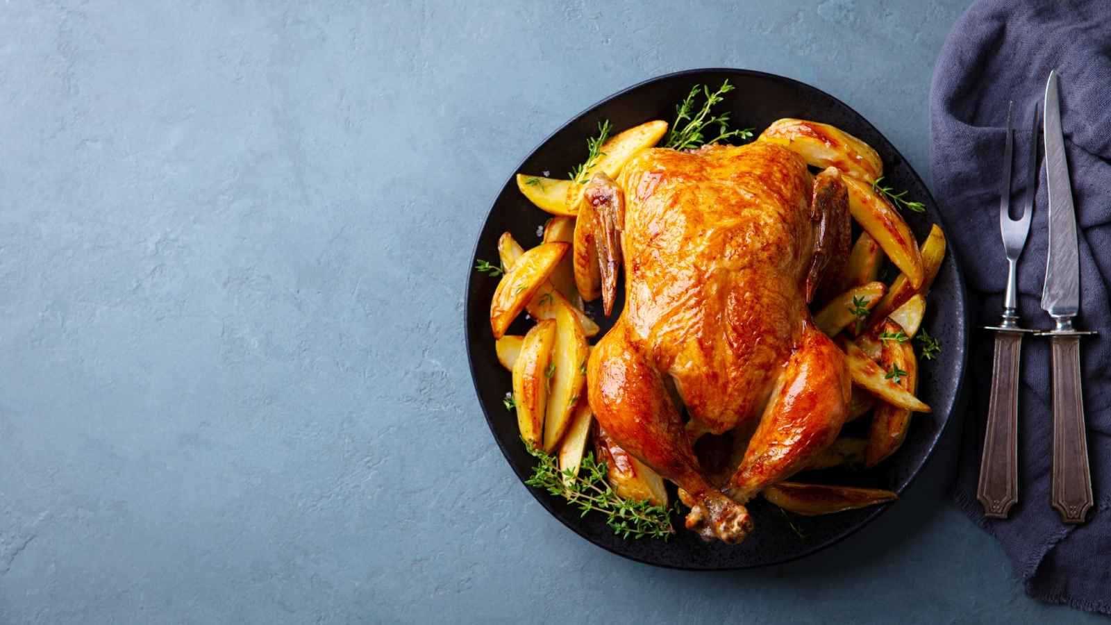 قاضٍ ينهي طلاقًا بدجاجة مطهية