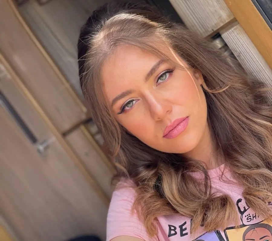 رحمة حسن: عاهة دائمة تُفقدني شعري