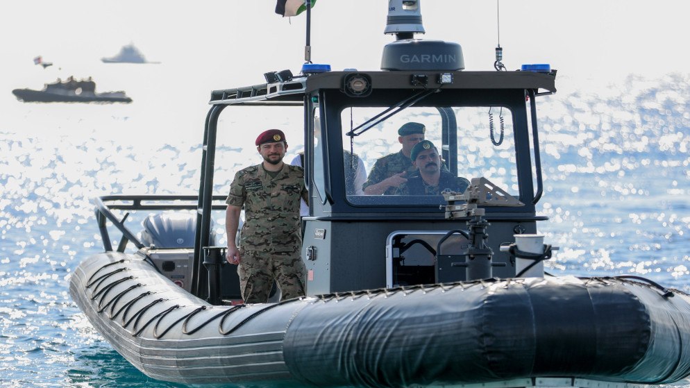 ولي العهد يدعو لتعزيز الجاهزية لمكافحة الإرهاب البحري