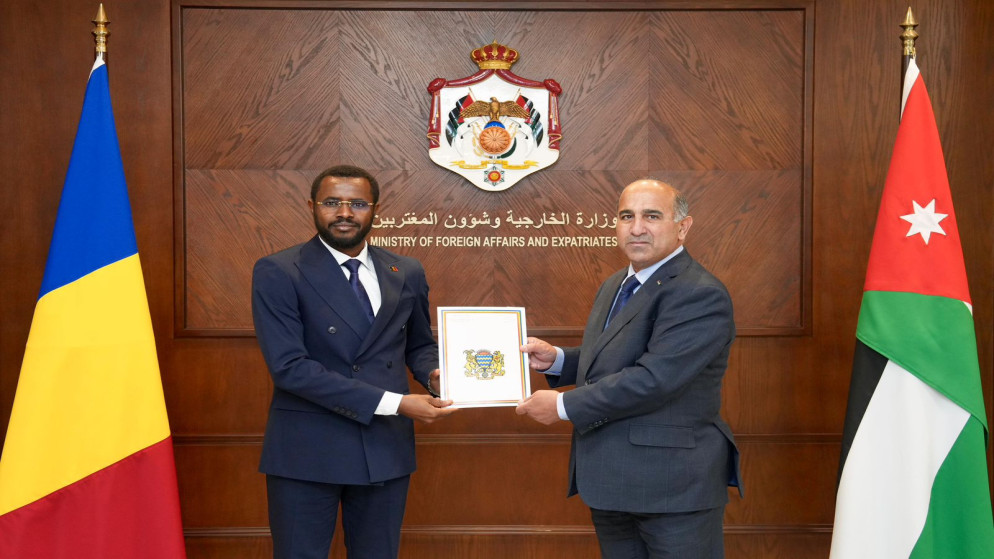 تسلُم نسخ من أوراق اعتماد سفراء تشاد ونيوزلندا وأرمينيا 