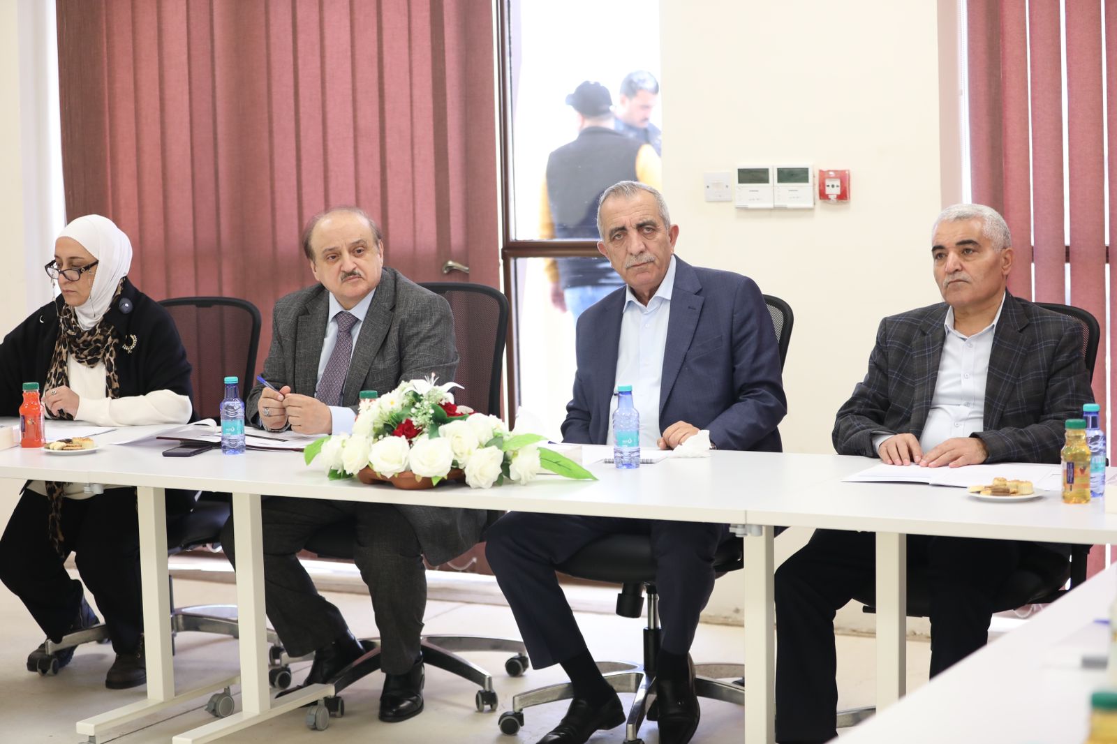 الرواشدة يلتقي الهيئات الثقافية في معان