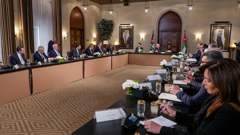 الملك يلتقي أعضاء اللجنة المتخصصة لمتابعة تطوير الجهاز القضائي