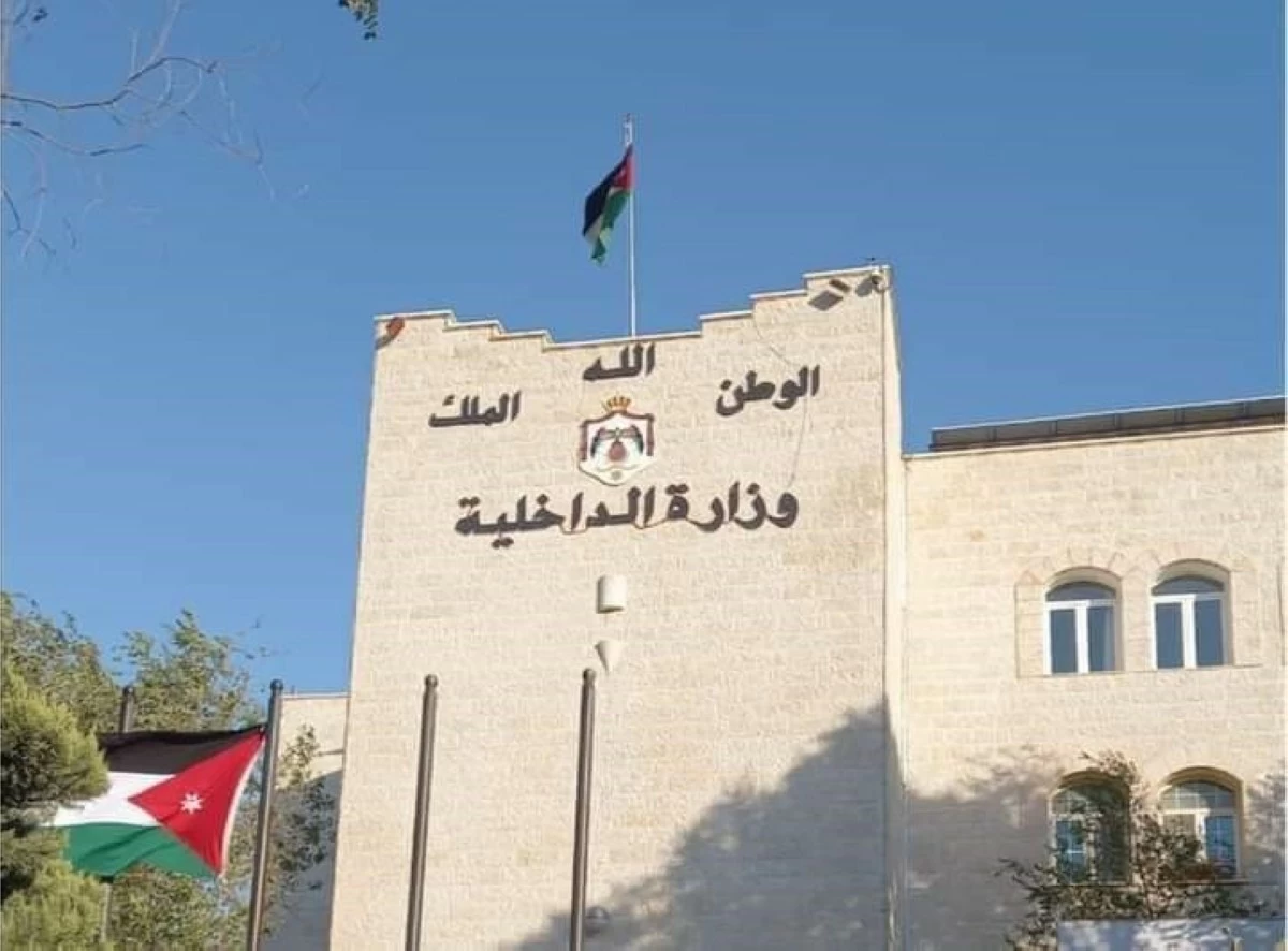 ارتفاع قياسي في حركة الشحن عبر حدود الكرامة بعد تمديد ساعات العمل