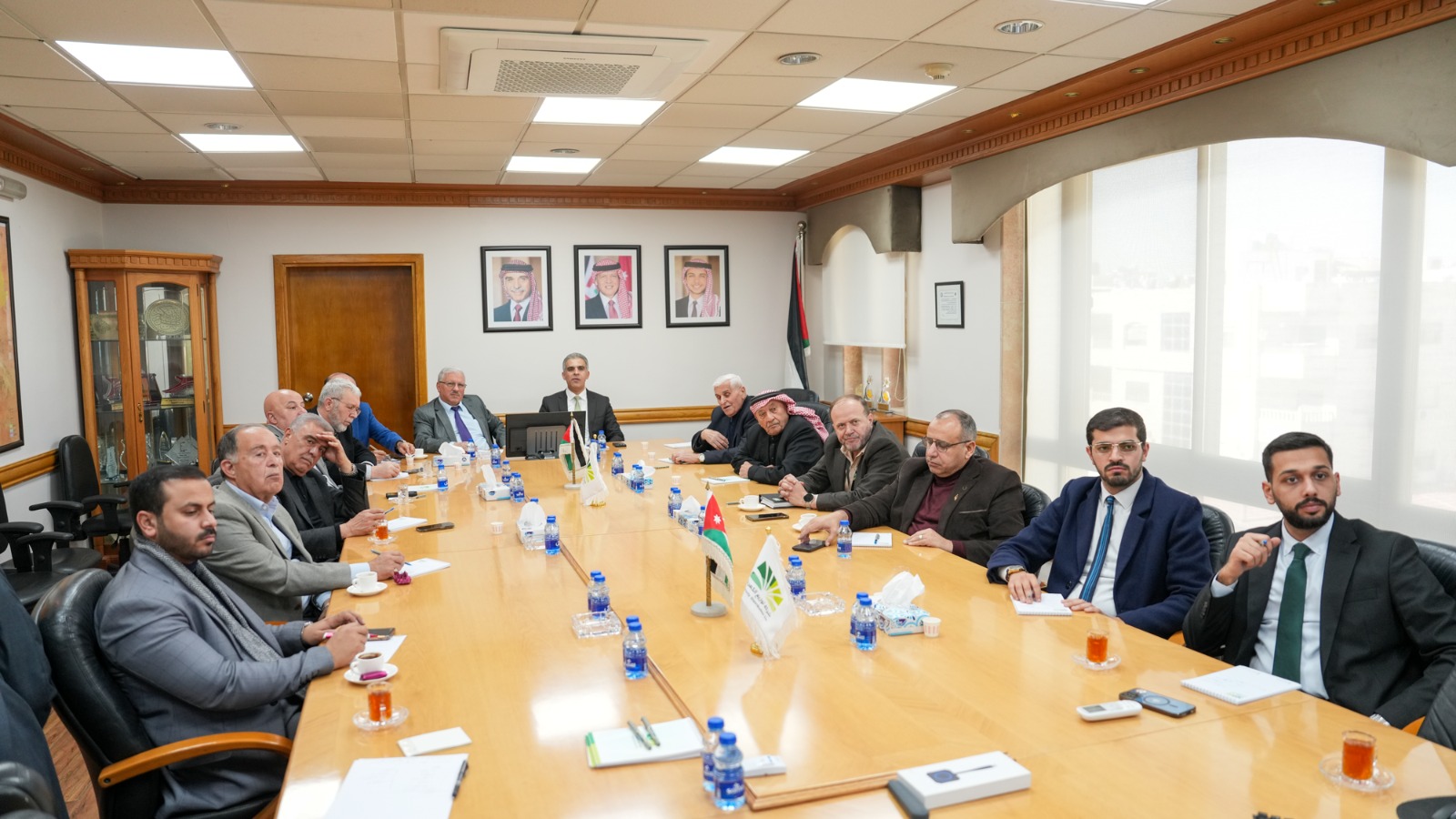 طاقة الأعيان تطلع على مشاريع وخطط شركة توزيع الكهرباء 