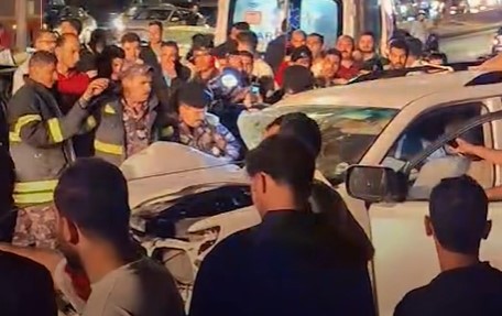 حادث مروع على شارع البترا بإربد ..  فيديو وصور