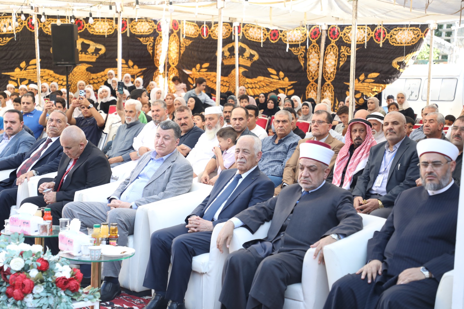 العيسوي يرعى تخريج الفوج الرابع من طلبة مركز إرشيد القرآني في بلدة علعال