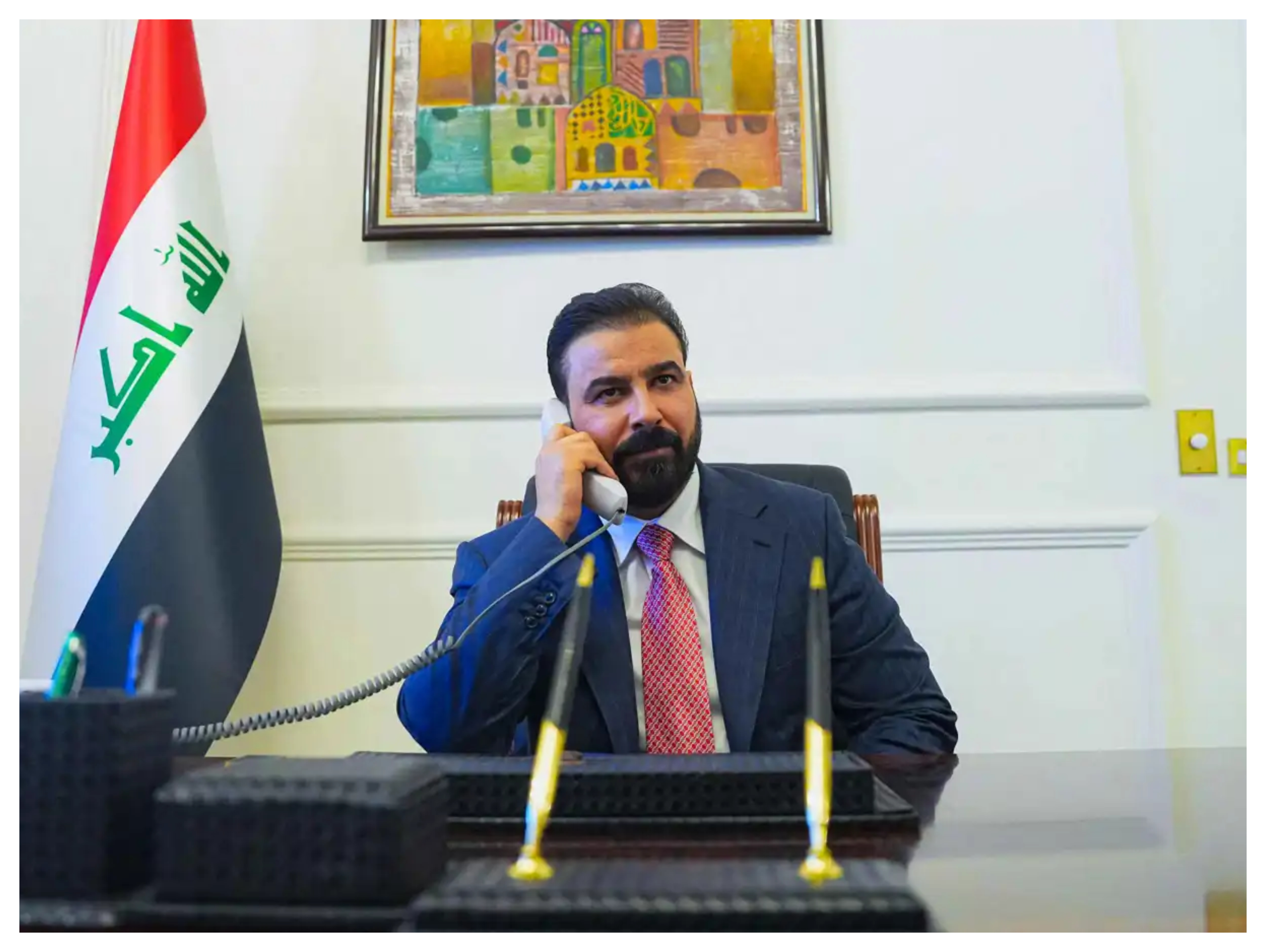 البرلمان العراقي يمنح الثقة لحكومة علي الزيدي