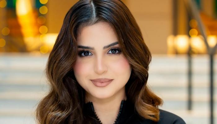 حلا الترك بتصريحات جريئة حول سجن أمها وقطيعة والدها 