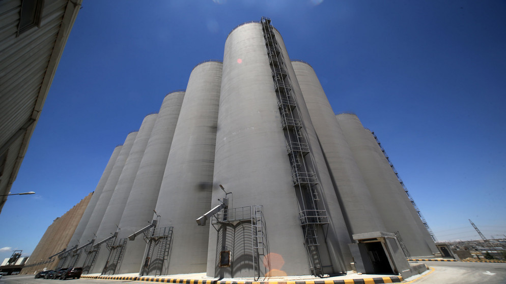 الصوامع: خصومات على التخزين لتحفيز استيراد الحبوب والمواد التموينية