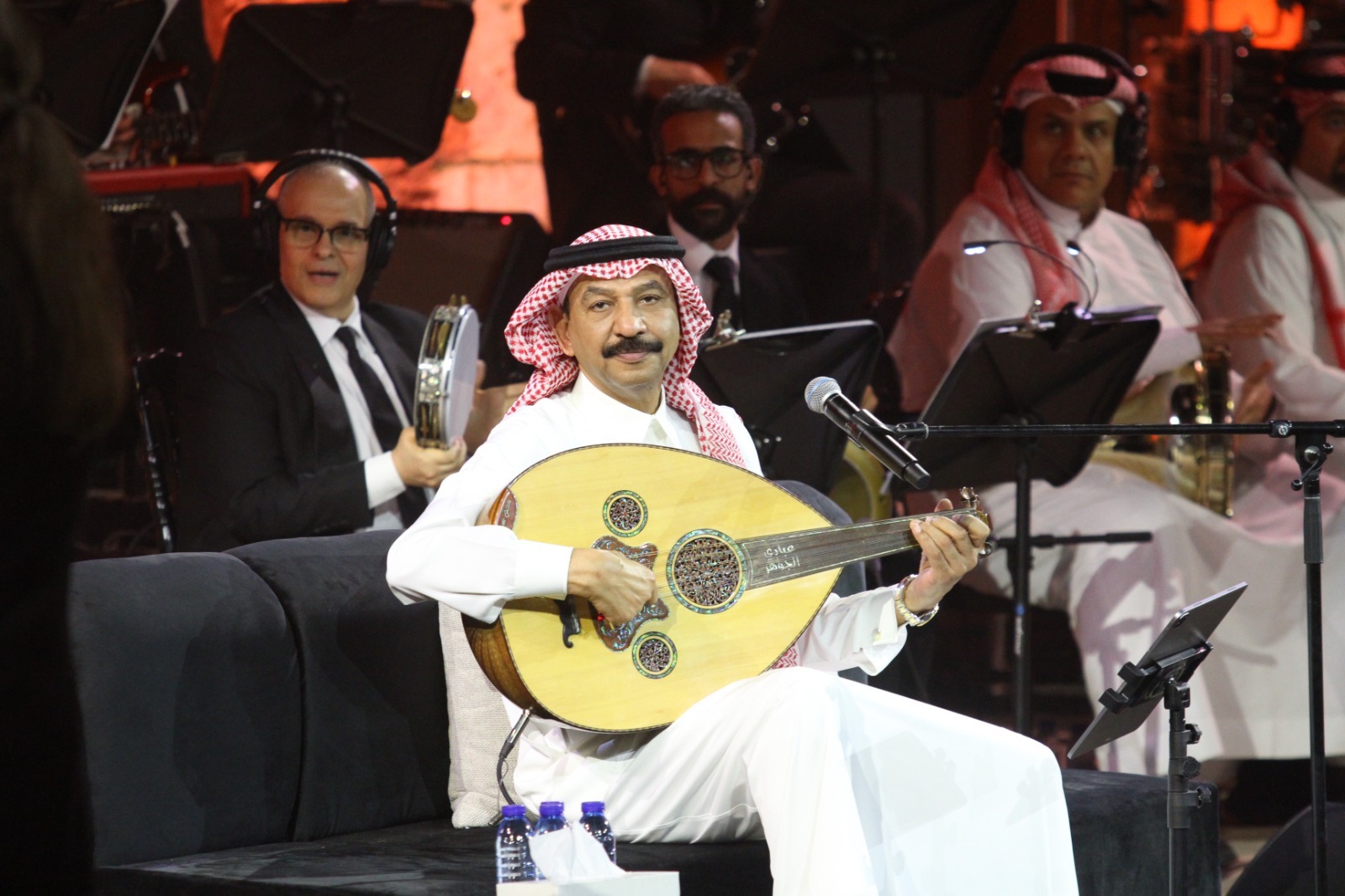 عبادي الجوهر يطرب جمهور جرش في أول ظهور له في مهرجان جرش 