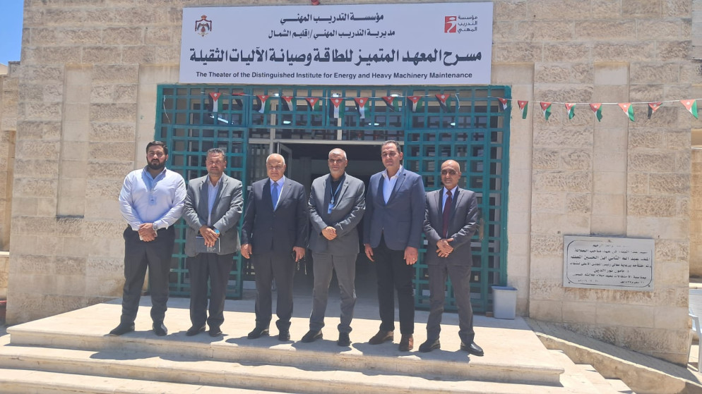 وزير العمل يؤكد للشباب أن أولوية الحكومة تشغيل الأردنيين