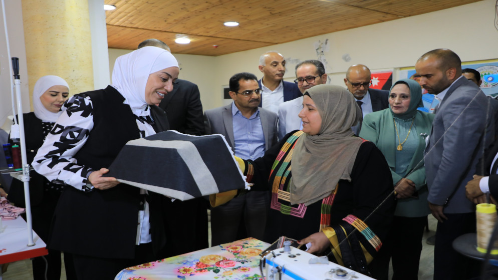 وزارة التنمية تتفقد مشاريع إنتاجية بلواء البادية الشمالية