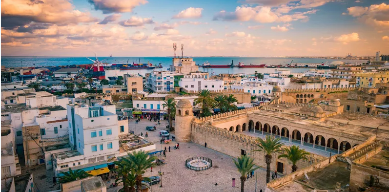 716 مليون دولار إيرادات السياحة التونسية في 6 أشهر