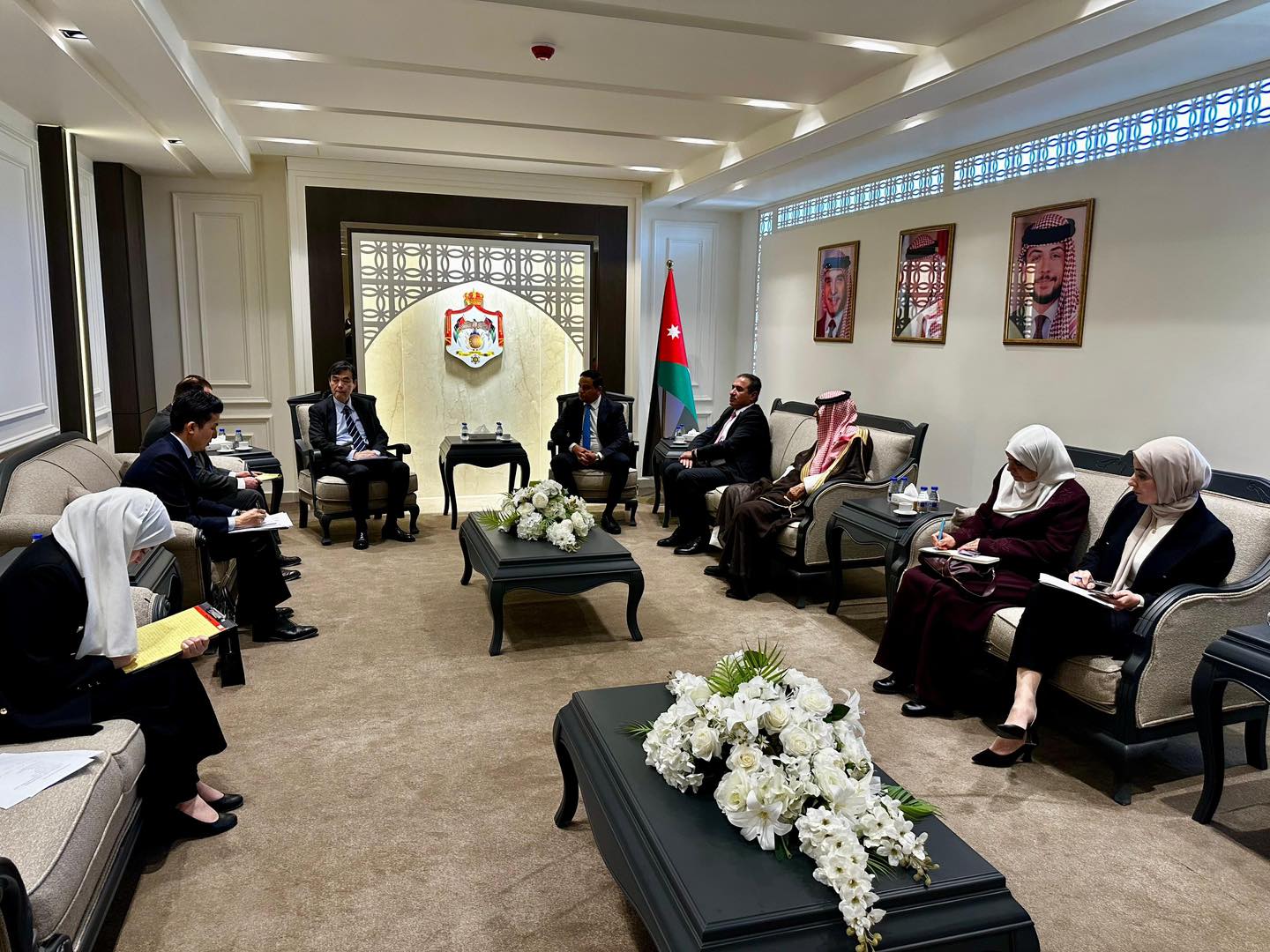 الطاقة النيابية تلتقي السفير الياباني