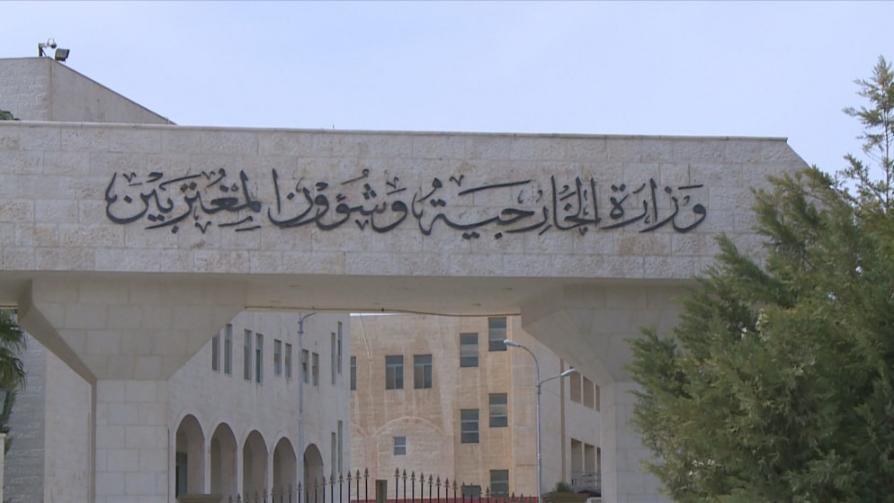 بدأ الأردن تحقيقًا في حادثة إطلاق النار قرب معبر الكرامة  ..  تفاصيل