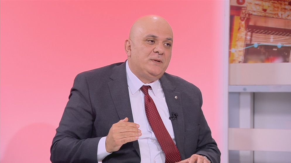 الحكومة أنجزت 80% من مشاريع رؤية التحديث الاقتصادي 