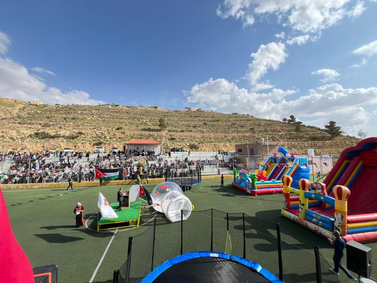 كرنفال وطني احتفالاً بيوم العلم في البترا 