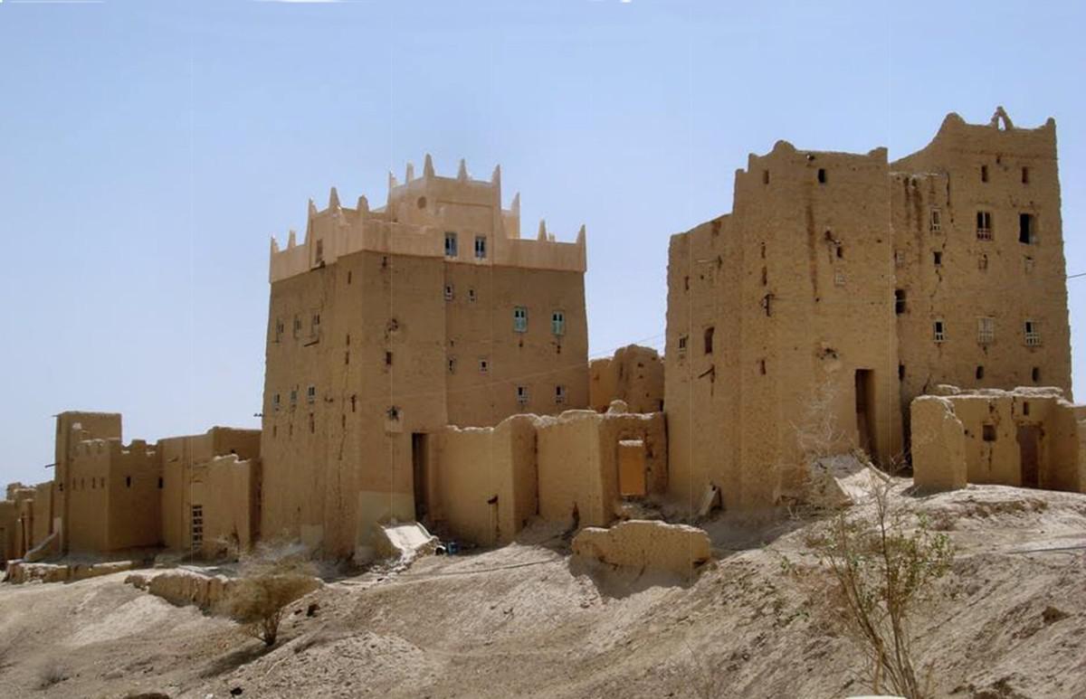 عمارة الطين في حضرموت ..  إرث معماري صامد بوجه الزمن