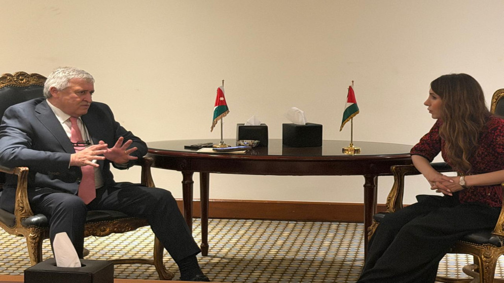وزير العمل يلتقي نظيرته الفلسطينية