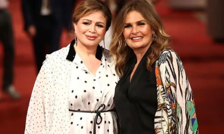 يسرا عن إلهام شاهين: "رهنت بيتها عشان فيلم"