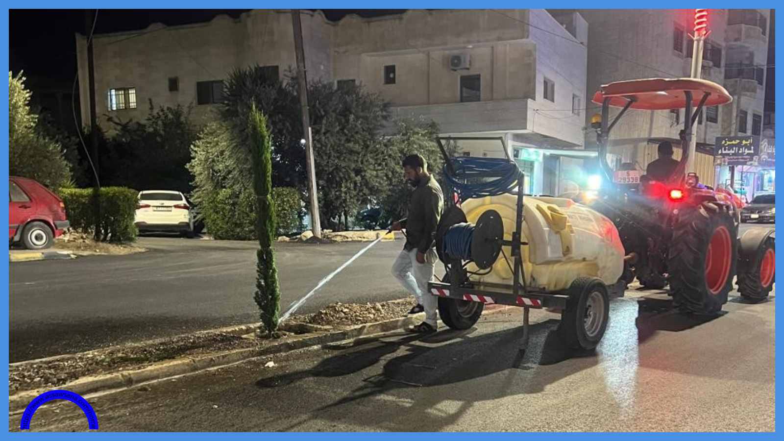 مواصلة تنفيذ مشروع تجميل الشوارع بمداخل بلدات الوسطية