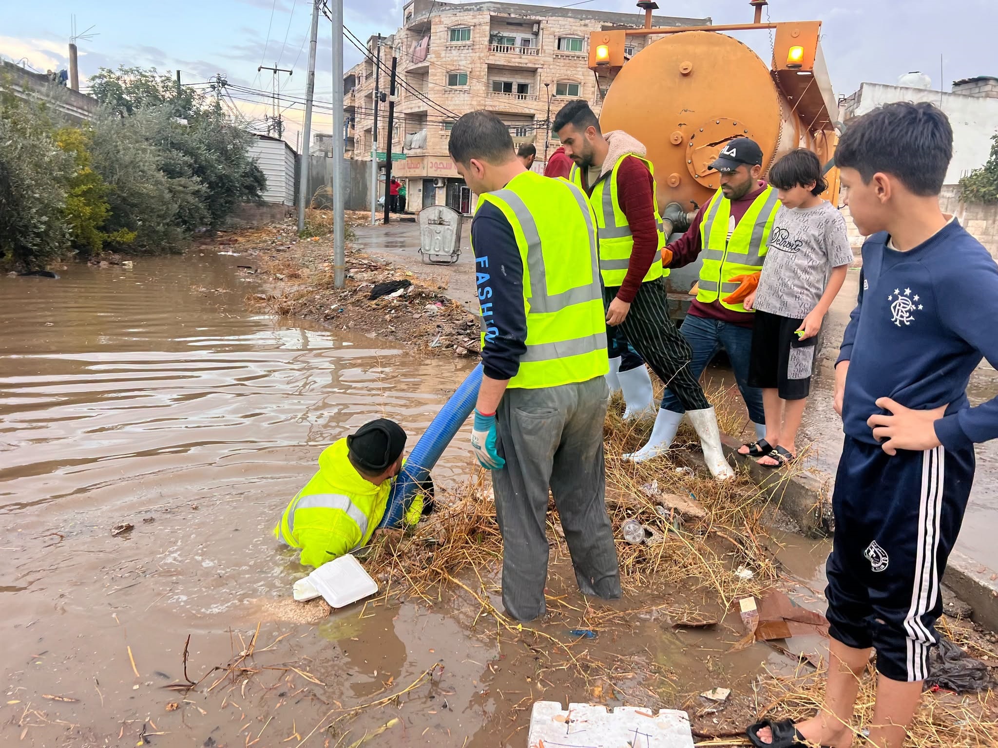 الرمثا: الاستجابة لـ 24 شكوى مائية وتأكيد على استمرار جاهزية كوادر الطوارئ
