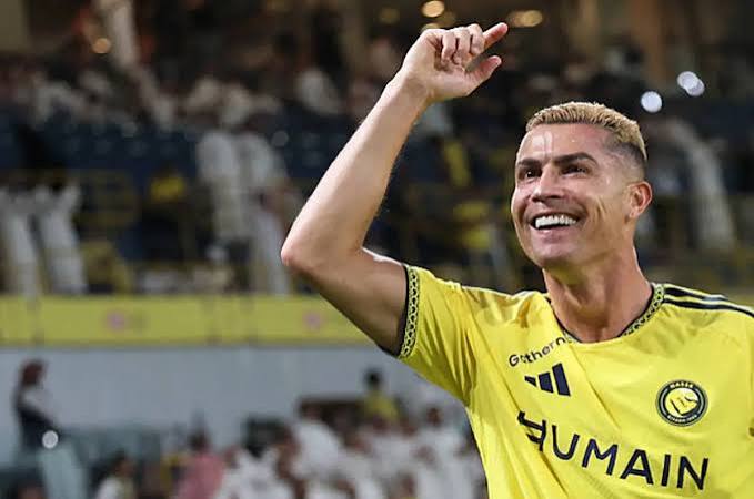985 هدفا في مسيرته ..  رونالدو يقترب من الحلم الكبير بعد ثلاثية النصر