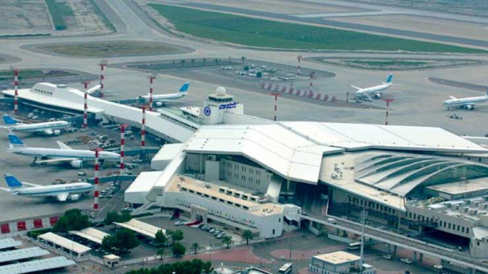 مطار الكويت الدولي يتعرض لهجمات بطائرات مسيرة